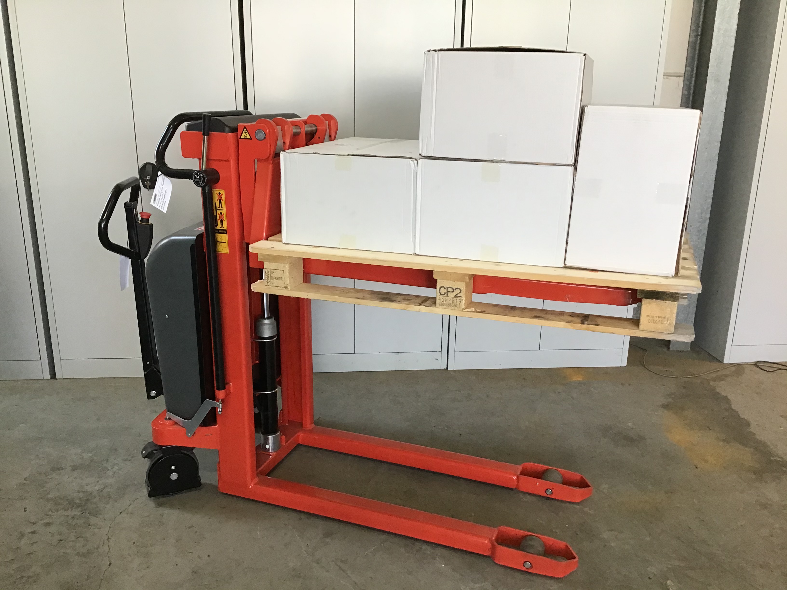 Hochhubwagen ELF 1001/920 bei Willecke