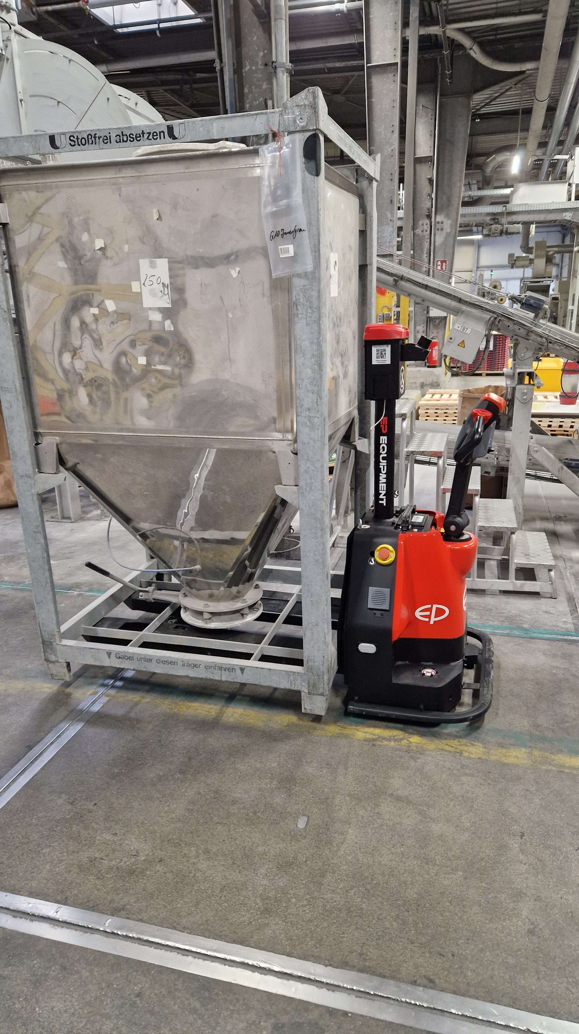 P15 für den fahrerlosen Behältertransport