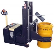 freitragender Deichselstapler EGG mit hydr. Greifvorrichtung