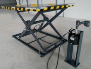 Hubtisch mit Akkuschrauber-Antrieb