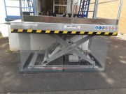 Verladehubtisch mit Geländer für den Außenbereich