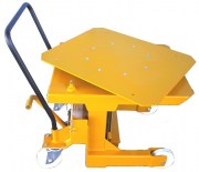 Werkzeugwechselwagen mit Drehplattform