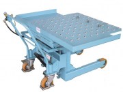 Werkzeugwechselwagen mit Sicherungsbolzen